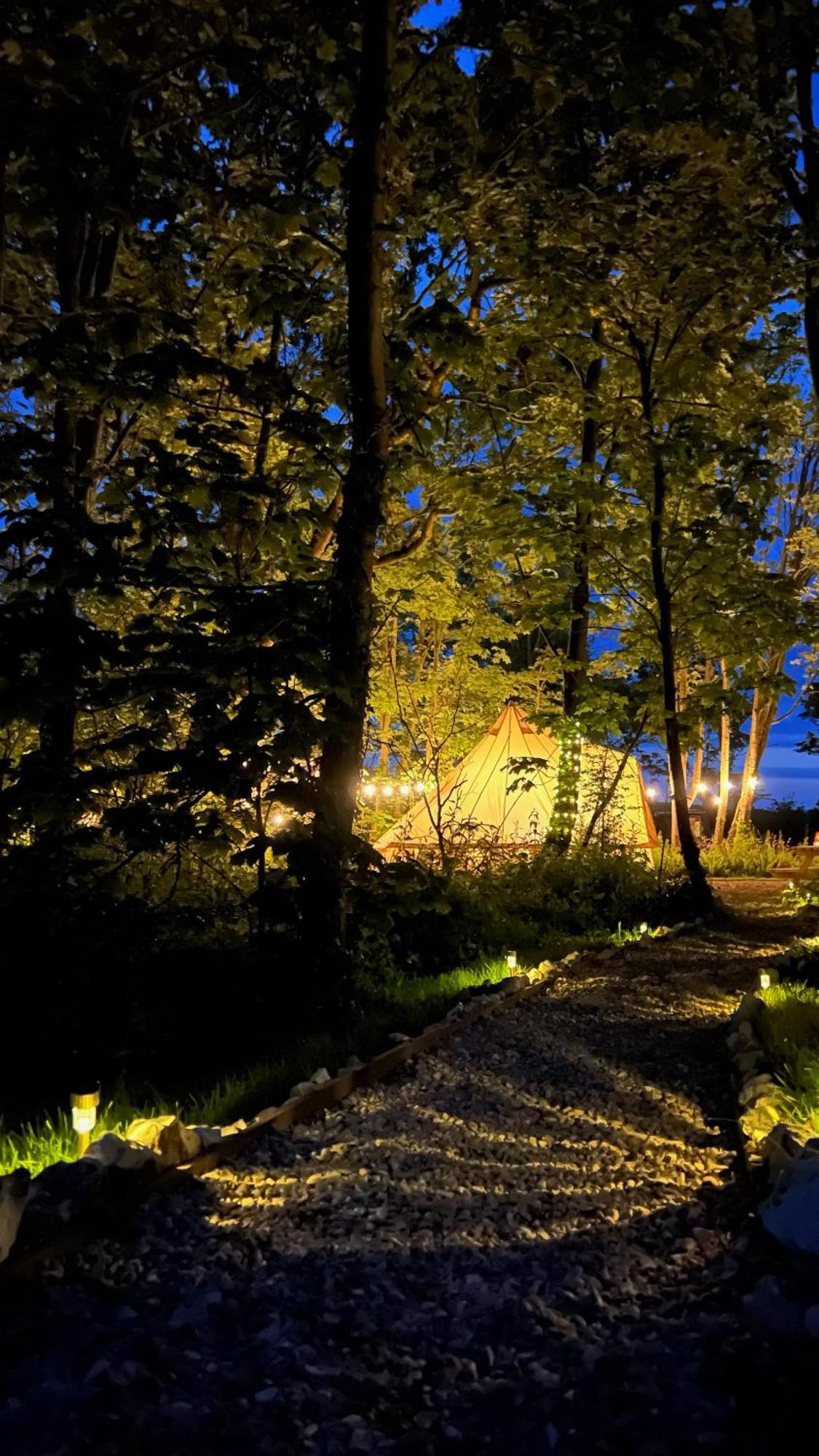 Glamping At Camp Corve Hotel Chale Bagian luar foto